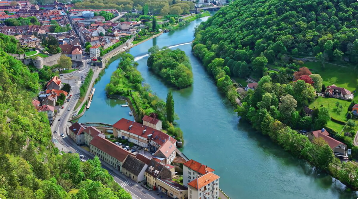Naše zásoby zahrnují širokou škálu vozidel.